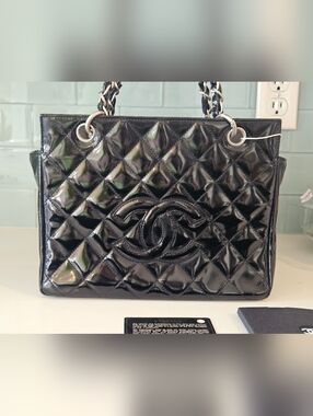 Authenticated CHANEL Black Patent Leather Timeless CC Tote Petite